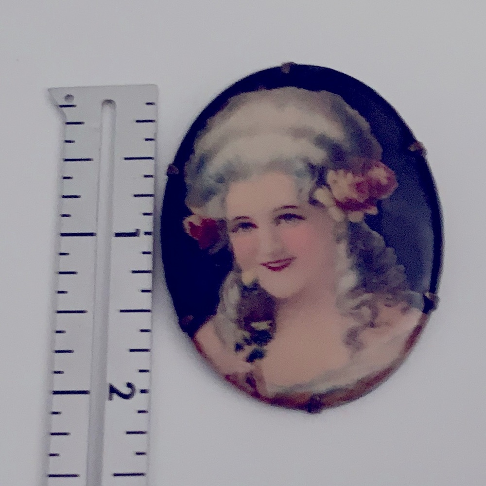 Vintage portrait pin